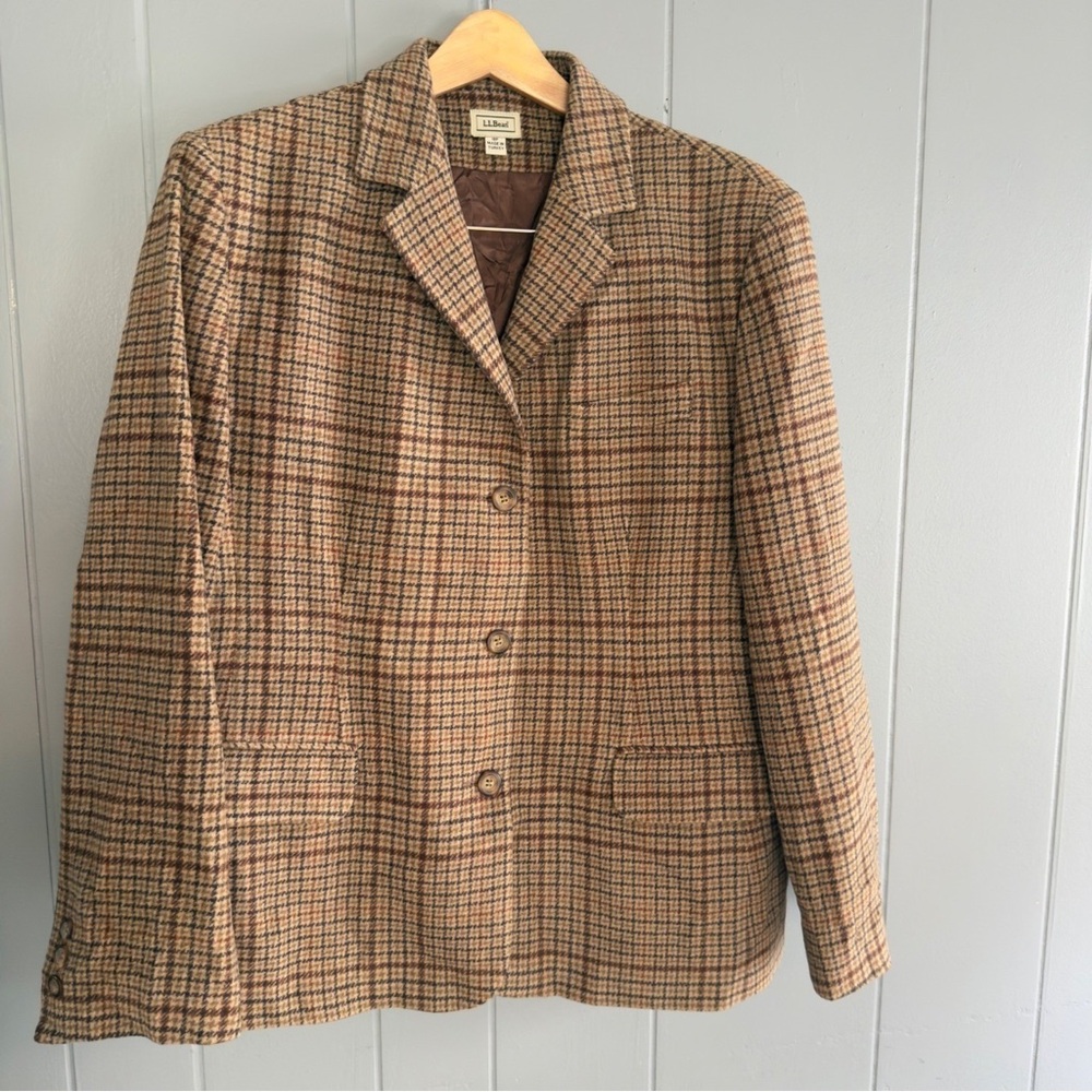 L.L. Bean Women's Tan Plaid Blazer Size 18P